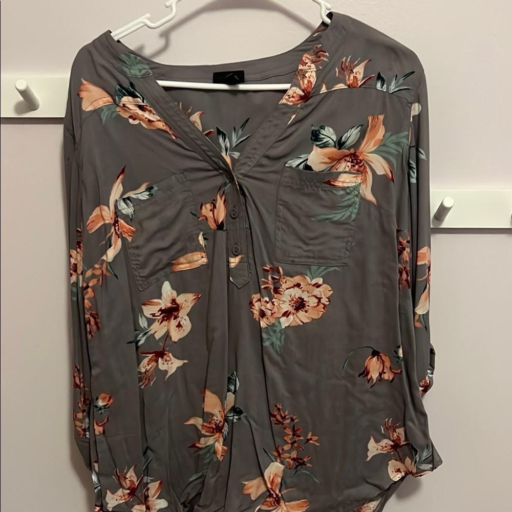 Torrid Gray Floral Blouse
